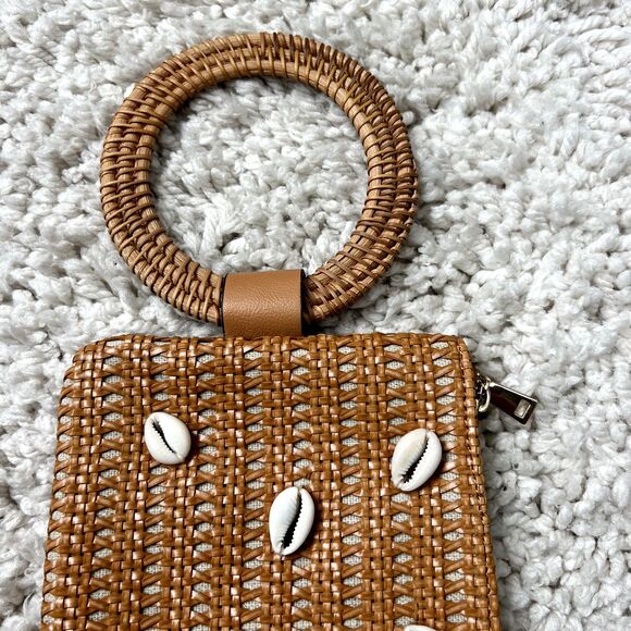 Woven Rattan Cowrie Shell Crossbody HandBag Wristlet with Handle Wicker CHIC - Picture 3 of 11